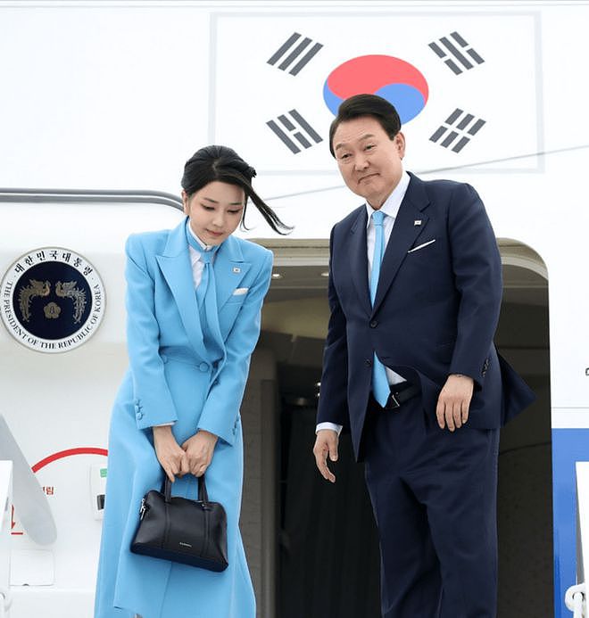 韩国总统夫人的美国时装秀，惹毛了谁（组图） - 19
