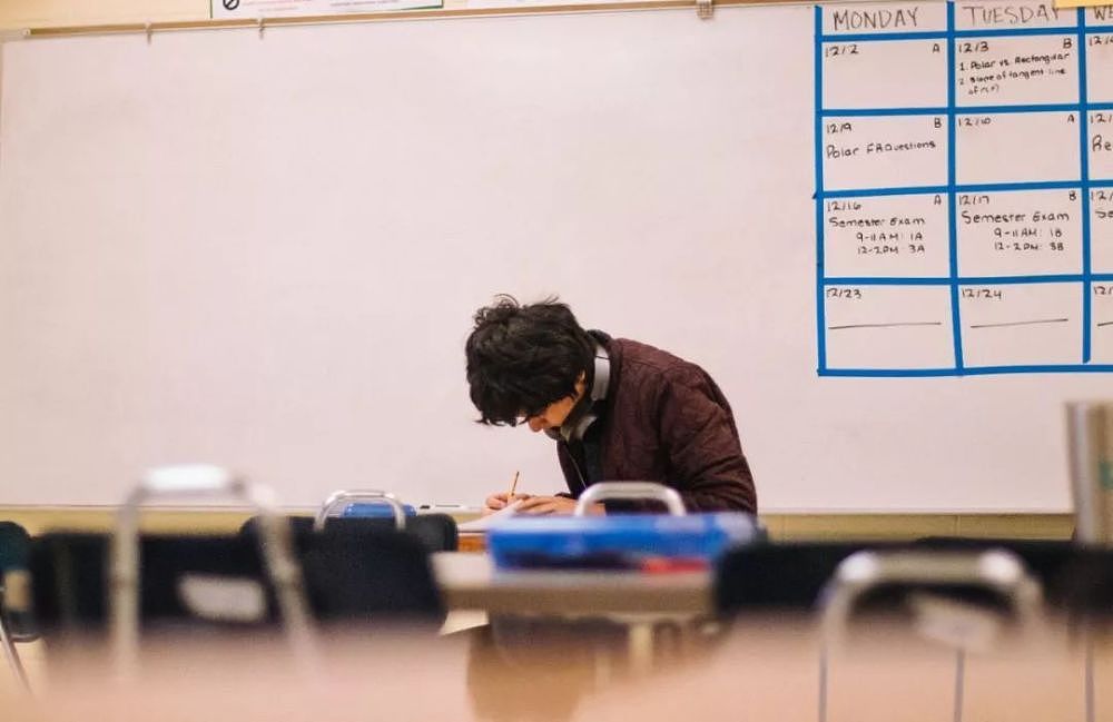 老留学生的感叹：中国留学生家庭越来越高端，普通家庭的孩子机会不多了（组图） - 3