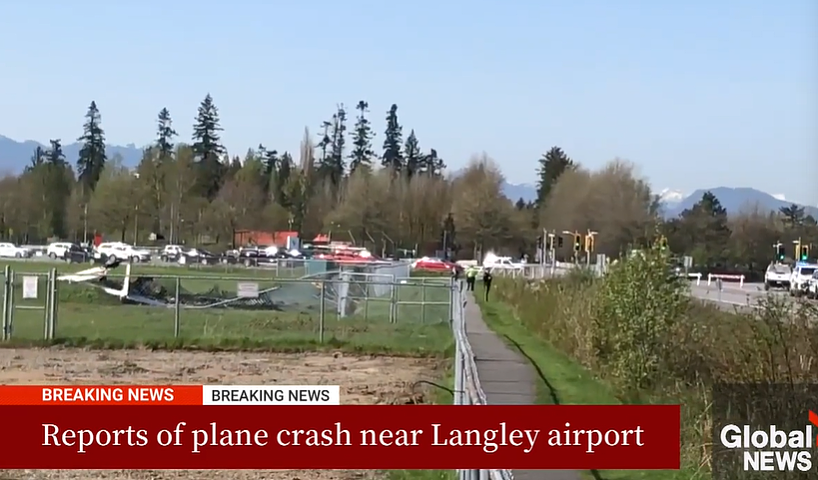 加国飞机坠机与皮卡车相撞，当场起火！残骸烧焦碎满地，机场围栏被撞烂（组图） - 9