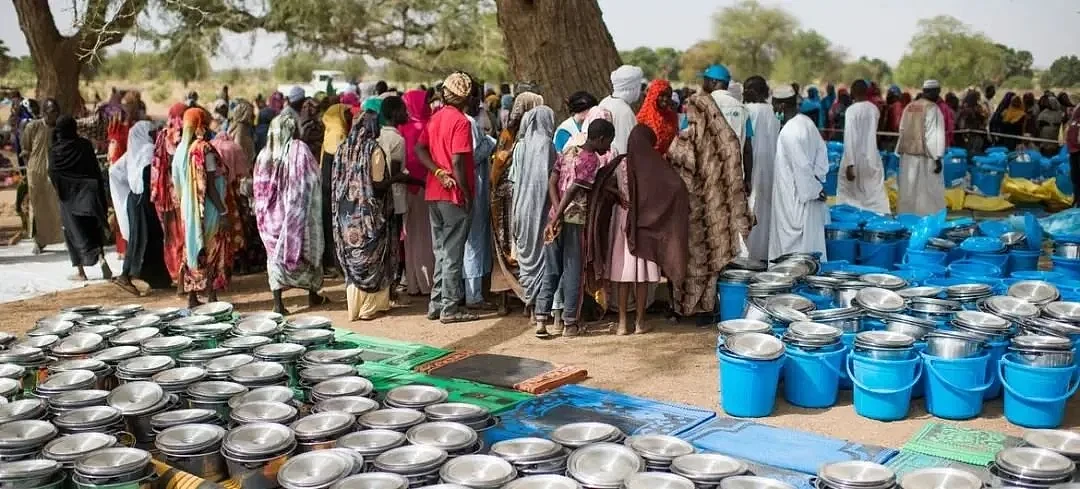 联合国：苏丹爆发全面人道灾难，数万人逃离苏丹（组图） - 4