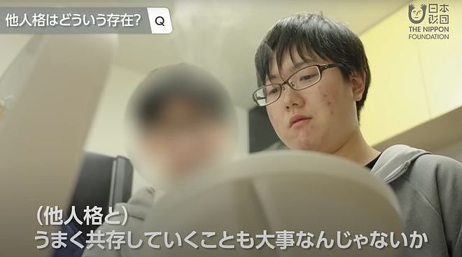 日本26岁女孩患3种精神疾病、13重人格，为做变性手术同男友结婚又离婚（组图） - 25