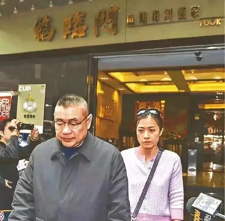 港圈八卦集散地！李嘉诚、刘銮雄最爱的“富豪饭堂”，如今惨不忍睹（组图） - 11