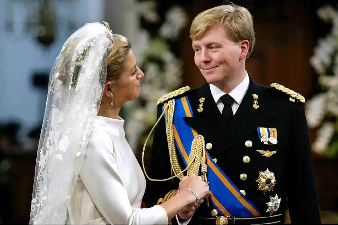 国王为了娶她差点被废！这位荷兰最美王妃，到底什么来头？（组图） - 10