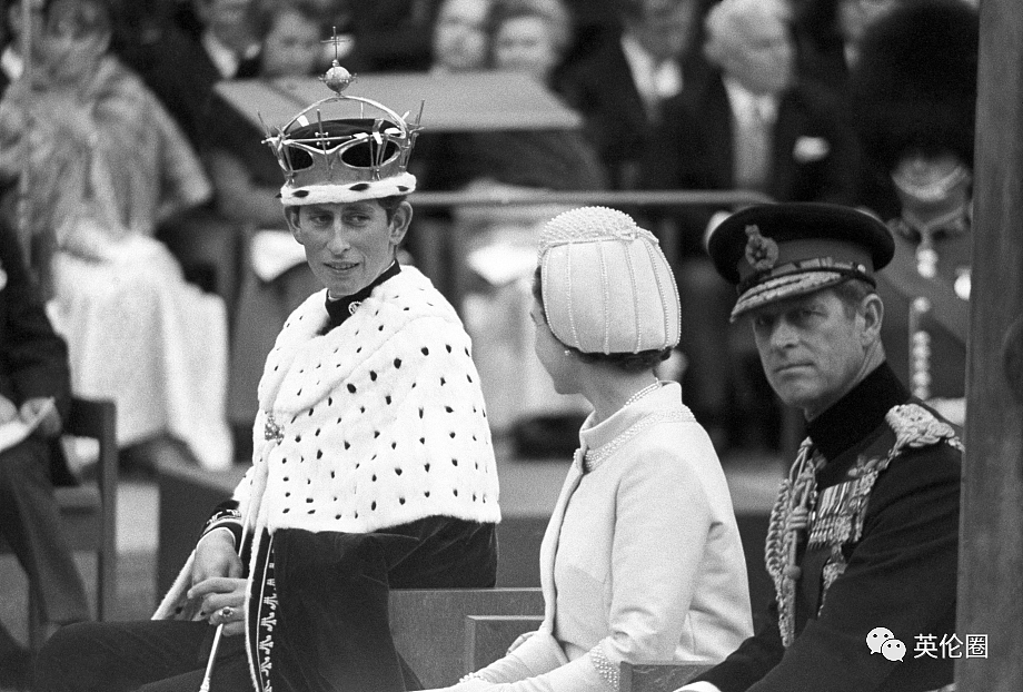 等了70年，查尔斯终于“太子转正“！ 10万人挤爆白金汉宫， 路易小王子又是表情包！（组图） - 71