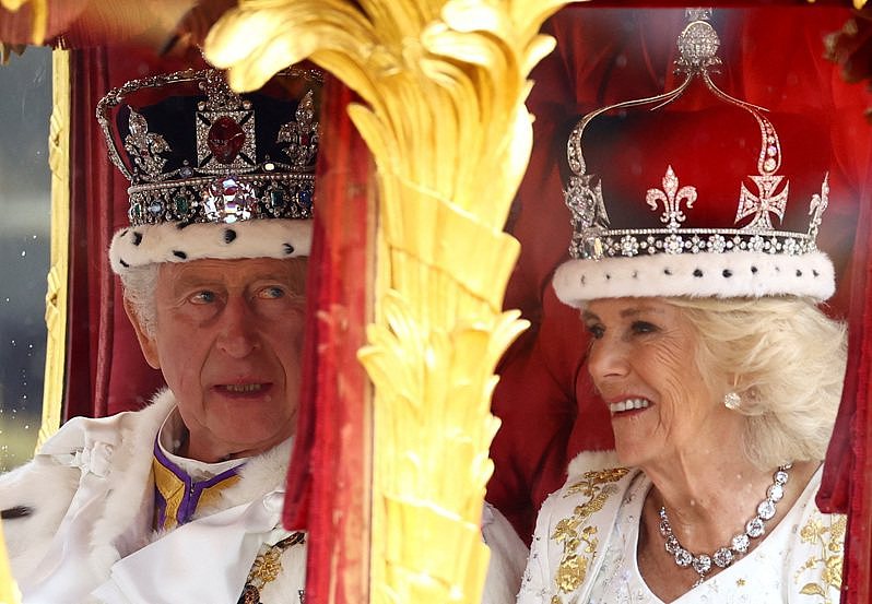 开销比女王多了一倍！查理三世加冕大典，花费1亿英镑（组图） - 21
