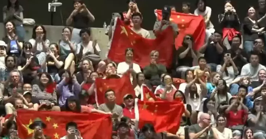 华人沸腾！16岁中国选手全红婵加拿大夺冠！6个裁判给满分，惊艳全世界（组图） - 6