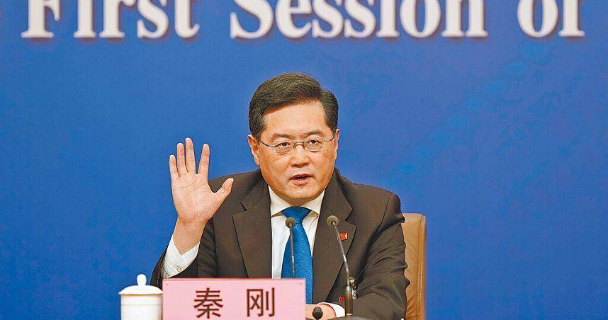 中国外长秦刚召见美国驻中大使，吁“正确处理台湾问题”（图） - 1
