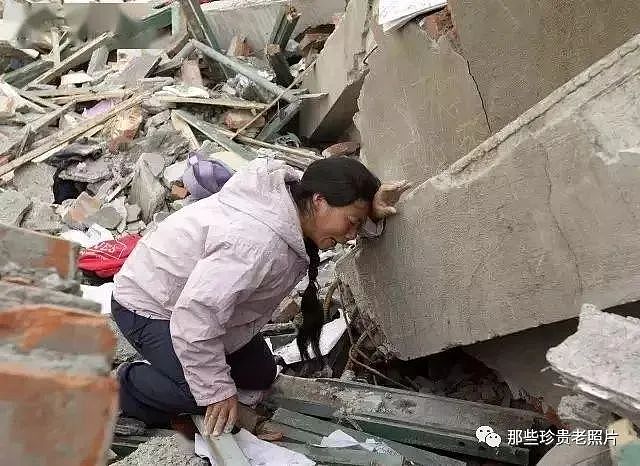 汶川大地震15周年 29张照片 29个泪流满面的瞬间（组图） - 5