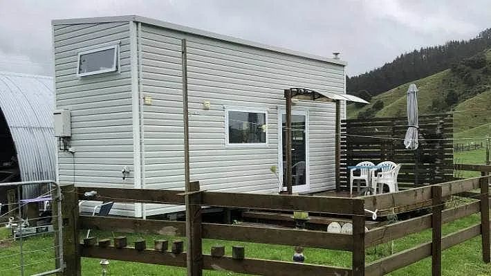 新西兰女子66岁倾尽遗产买了套18平微型房，被网友骂惨了...（组图） - 2