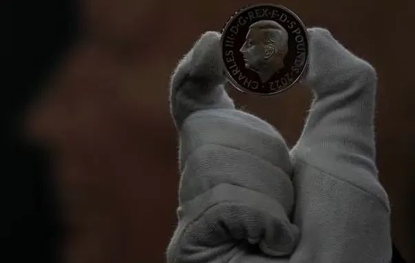 见证历史：加币“变脸”！查尔斯国王取代伊丽莎白女王出现在加币上（组图） - 2