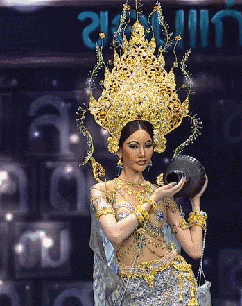 泰国选美大赛震撼全网！77位顶级美女参赛，民族服装比拼惊呆网友：每一个都好美！（组图） - 41