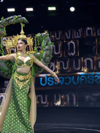 泰国选美大赛震撼全网！77位顶级美女参赛，民族服装比拼惊呆网友：每一个都好美！（组图） - 70