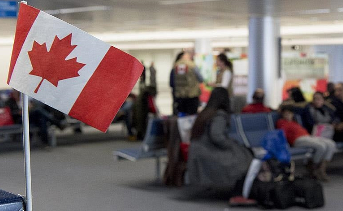 被现实打败！中国辣妈刚到加拿大一个月就决定离开，狂花23万还过得憋屈，网友：这才是移民的现状啊（组图） - 1