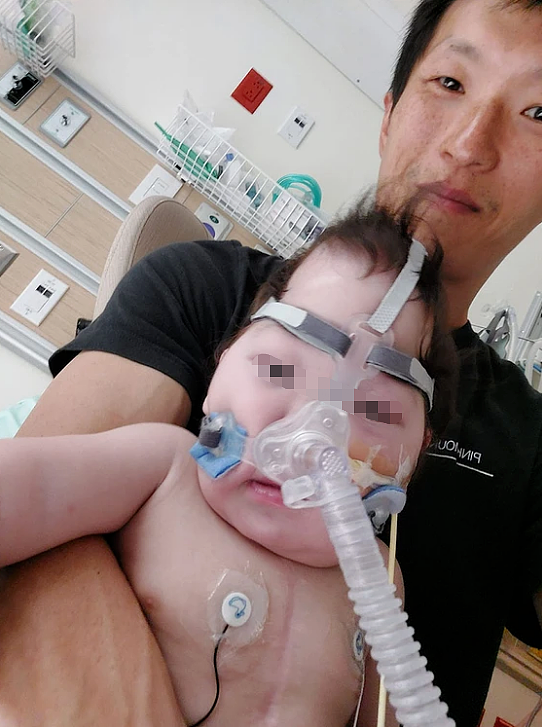 华人父亲崩溃：医院强行给1岁儿子做手术！限制父母探视（组图） - 3