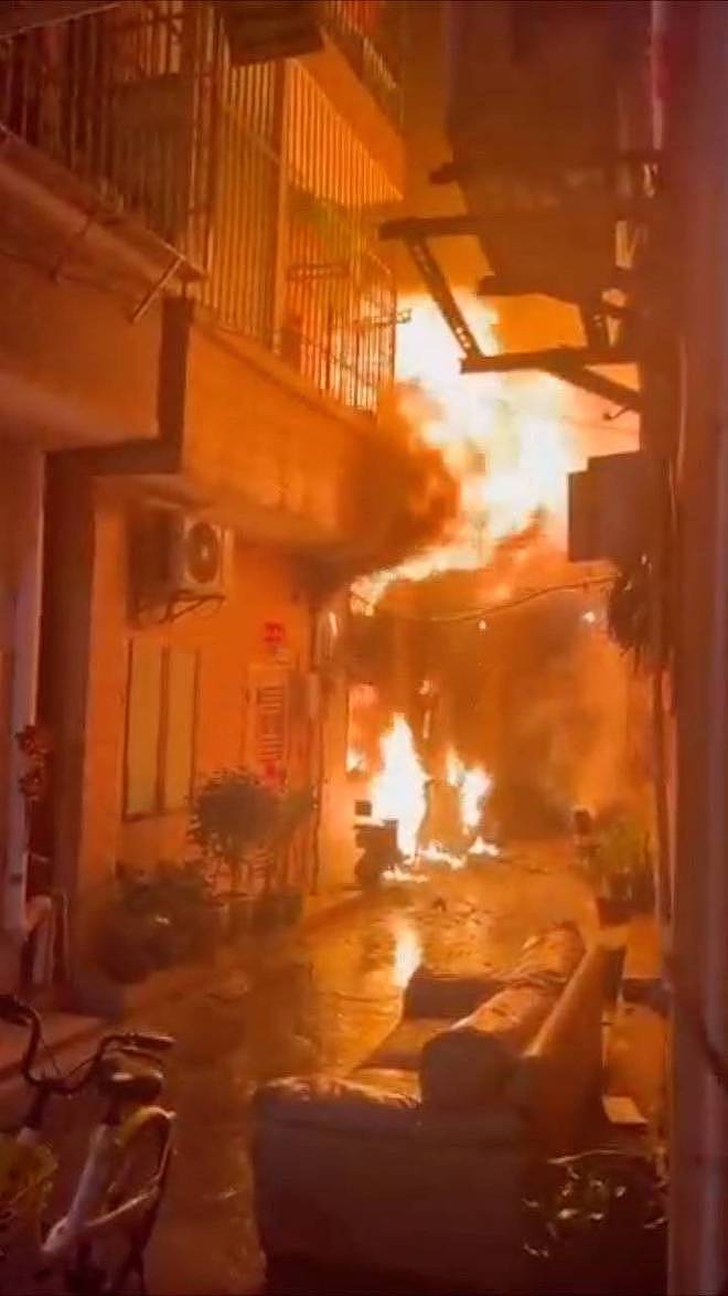 广州一民房凌晨发生火灾：5位遇难者系一家人，来自四川南部县（组图） - 1