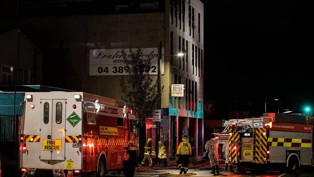至少6人死亡，11人失踪！惠灵顿市区燃起恐怖大火，有毒物质开始扩散（组图） - 9