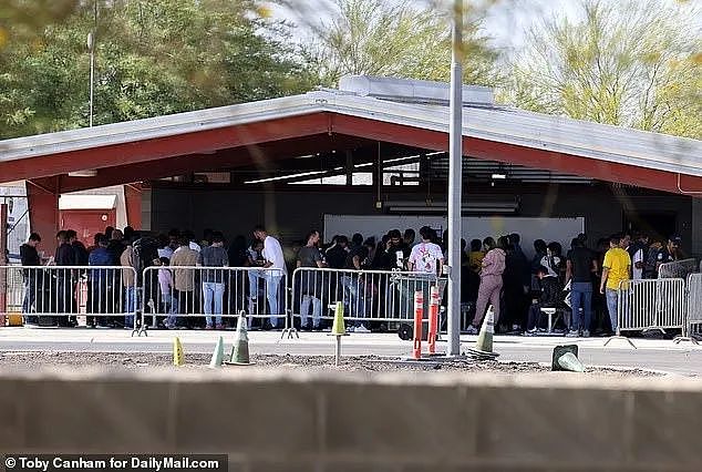 震惊！又一名恐怖分子混在非法移民群中，试图进入美国发动恐怖袭击（组图） - 2