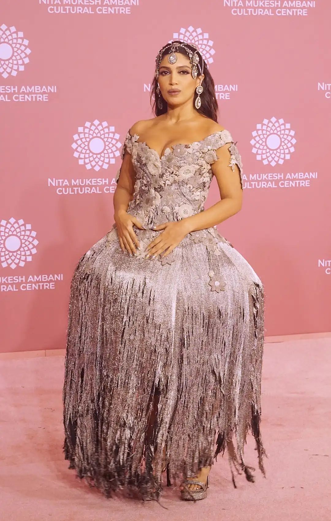 宝莱坞女星穿纱丽在戛纳红毯各种炫，一波惊艳文化输出打入欧美时尚界？（组图） - 28