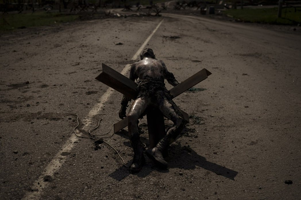 乌克兰战场的怆痛画面：选读2023年普立兹奖图像叙事（视频/组图） - 2