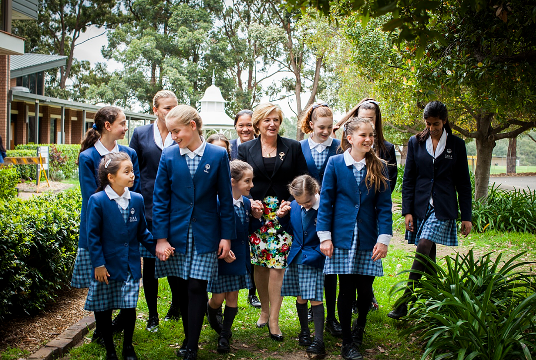 炸裂！澳女校员工引诱6名女孩发生关系，墨尔本顶级私校2025年奖学金考试申请开放（组图） - 13