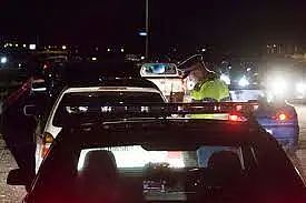 新西兰一晚百名警察出动，开128张罚单，扣押12辆车，全境假币泛滥，众商家不接受现金​（组图） - 9