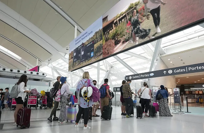 加国机场将推全新“旅客验证计划”！华人回国被严查：遭海关大锁，疯狂被税（组图） - 6
