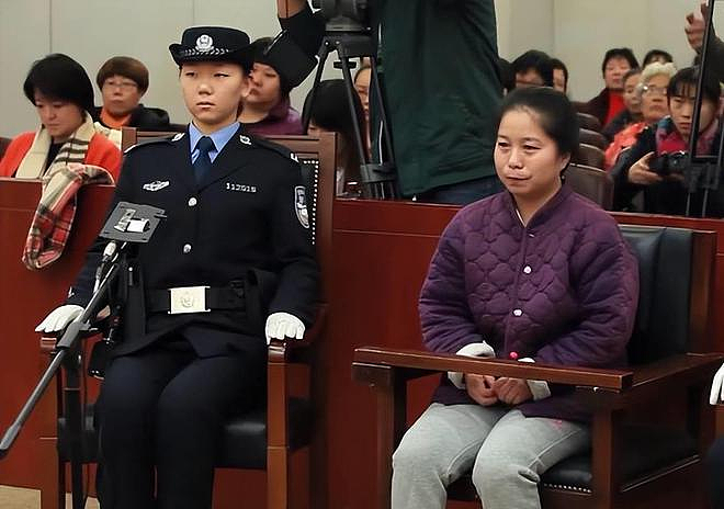“开除我，扎死你儿子！”北京保姆为报复雇主，将钢针刺入孩子体内，被判1年（组图） - 1