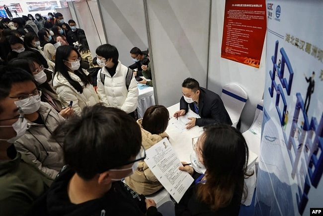 中国青年失业严重部分原因乃专业与就业需求错配（图） - 2