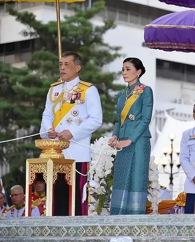 从贴身保镖变成泰国的王后，没有子嗣才是苏提达最大的问题（组图） - 12