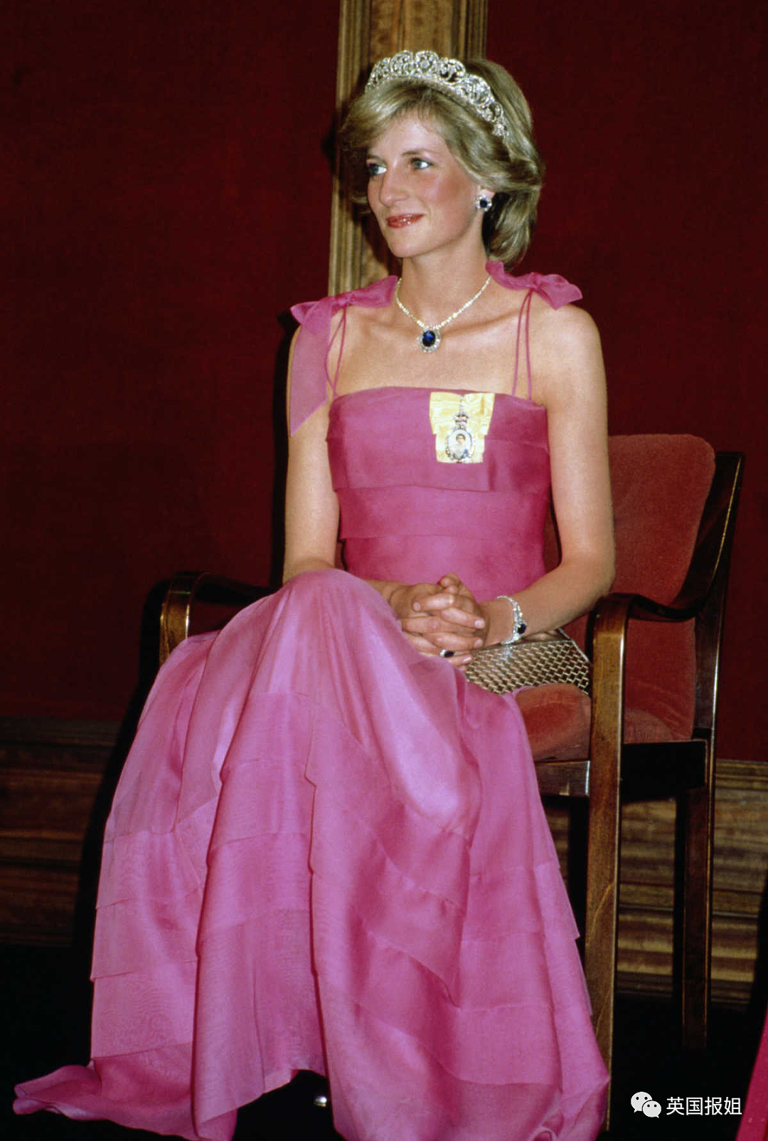凯特王妃变身“真人芭比”惊艳全网！穿超粉嫩套装亮相，最灾难的颜色竟然被她拿捏了（组图） - 70