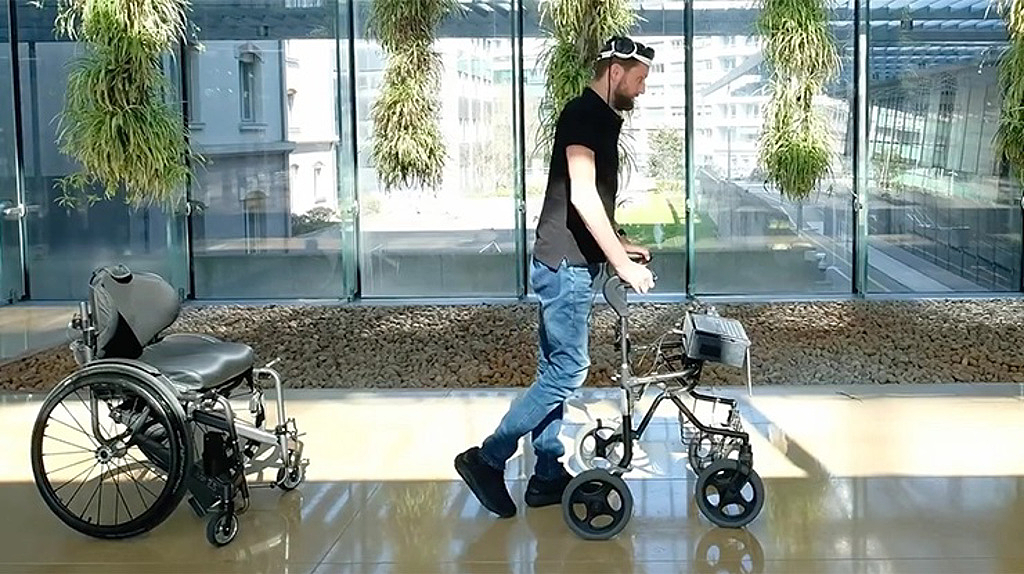 瑞士技术让瘫痪男子“站立”两年，马斯克的人脑芯片能否弯道超车？（组图） - 6