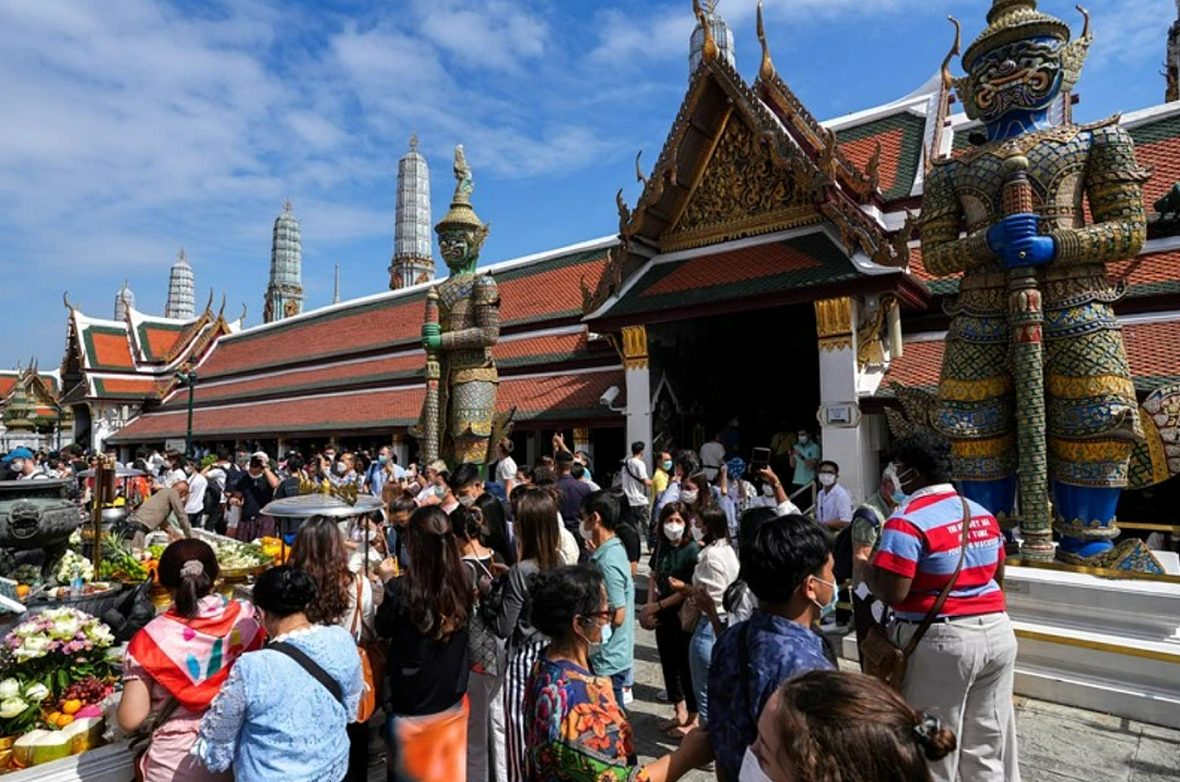 12名中国游客在泰国脱团逃跑！旅行社被罚惨了！泰旅签这么难办吗（组图） - 4