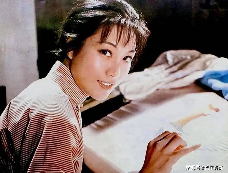 她曾与刘晓庆齐名，35岁息影嫁给美国律师，如今68岁怎样了？（组图） - 3