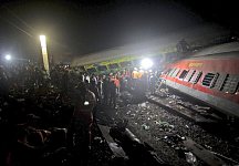 火车对撞罹难人数持续增！印度近十年重大铁路事故一览（图）