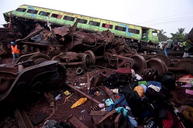 印度列车事故：为什么该国的火车时常脱轨？（组图） - 2