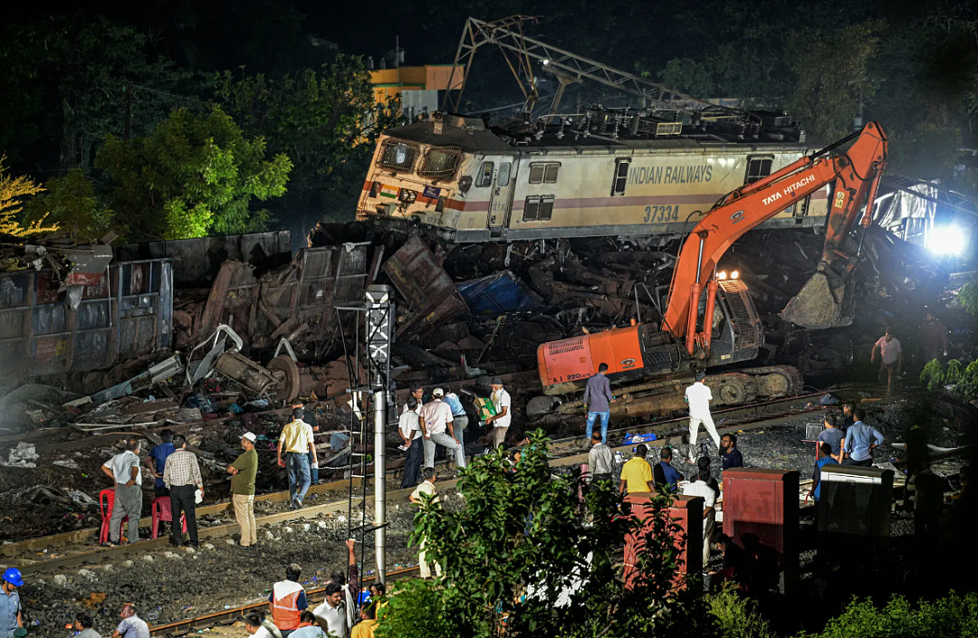 印度本世纪最惨火车事故因人祸，为何脱轨总发生在这里？（组图） - 4