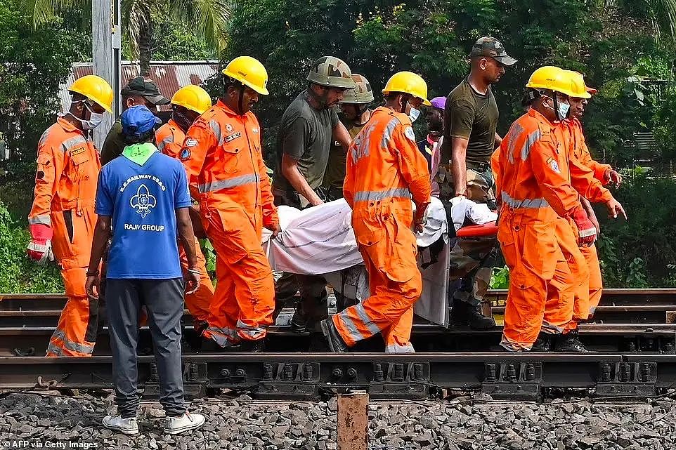 印度本世纪最惨火车事故因人祸，为何脱轨总发生在这里？（组图） - 6