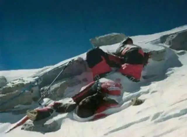 珠峰被救者拒付1万美金救援费：海拔8000米的人性有多稀薄（组图） - 4