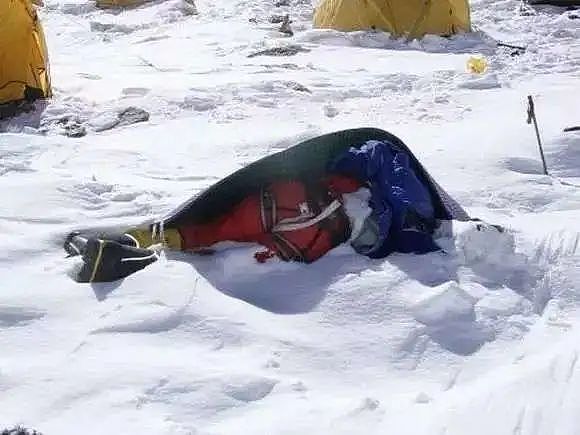 珠峰被救者拒付1万美金救援费：海拔8000米的人性有多稀薄（组图） - 3