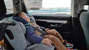 10万人点赞，澳洲医护人员警告：绝不能让孩子这样坐车上；一部小心就会出人命，妈妈们一定要看（组图） - 2