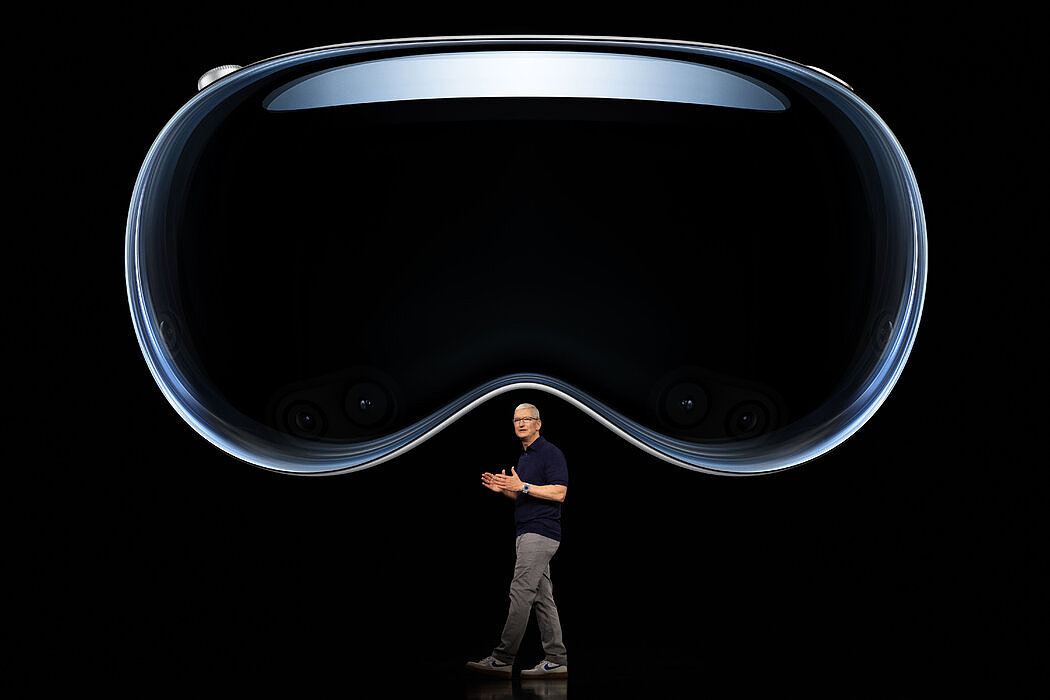 纽时：苹果头戴设备Vision Pro能引爆虚拟现实热潮吗（图） - 1