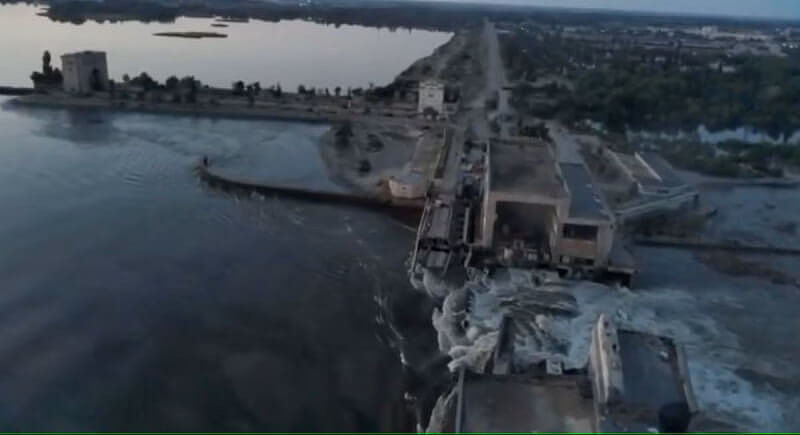 乌克兰水坝遭炸毁，乌军：俄罗斯部队被洪水冲走（图） - 1