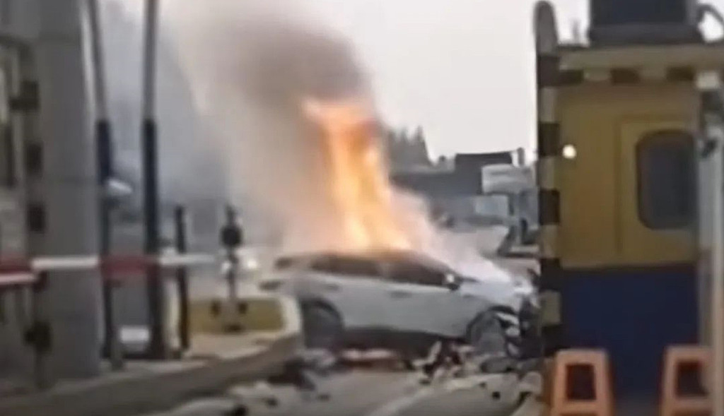 杭州电动车冲撞事故，4人3秒内葬身火海， 惊悚燃爆画面曝（图） - 1