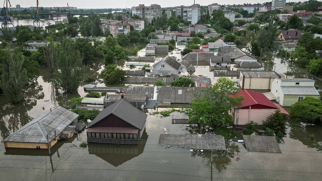 乌克兰大坝被毁引发洪水，人道及生态灾难将逐渐浮现（组图） - 1