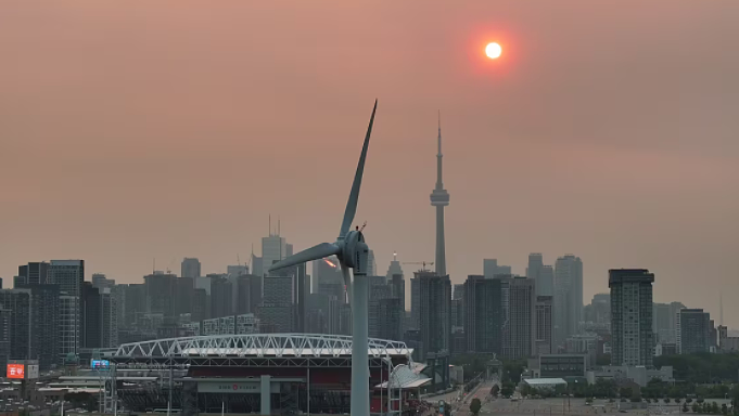 炸锅！多伦多空气污染跃居全球第三，纽约竟排第一！美国网友怒了：“加拿大，我可真是谢谢你！”（组图） - 4