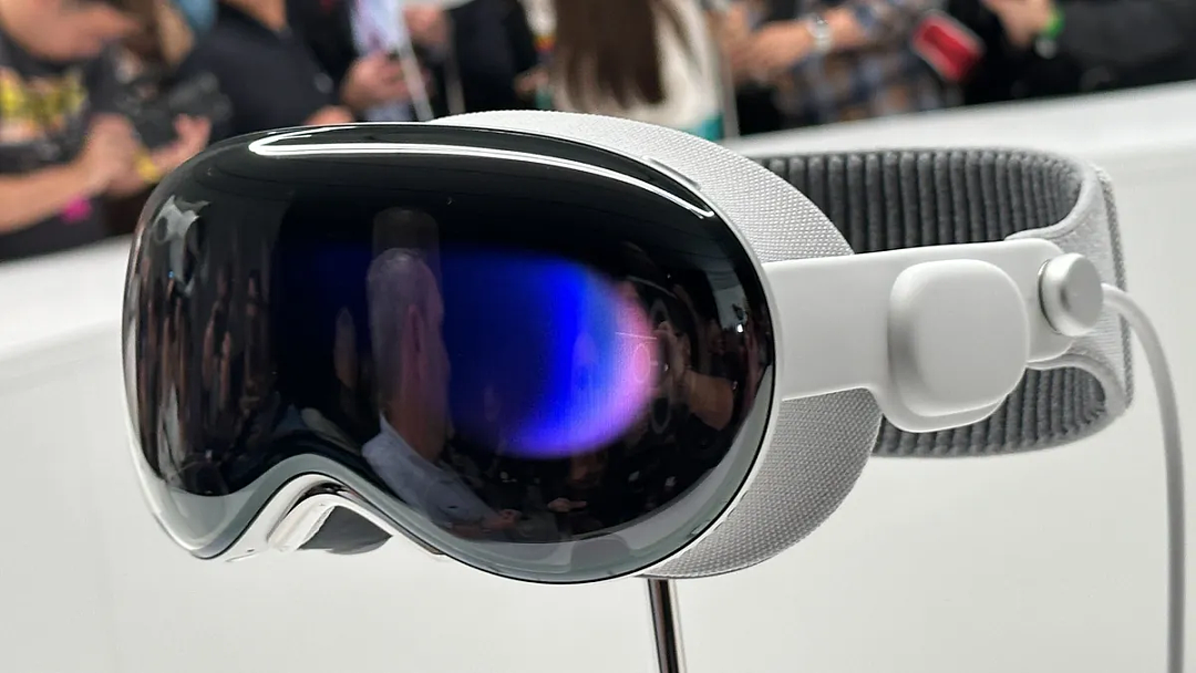 Apple Vision Pro，跨越现实与虚拟的边界，是否是未来？（组图） - 1