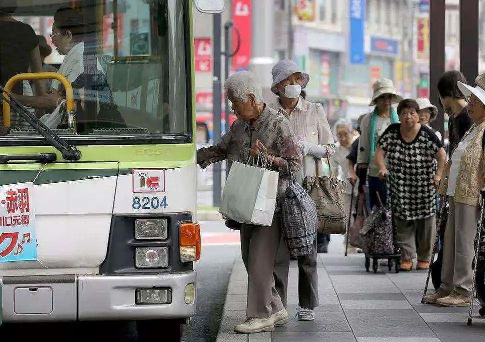 日本韩国，两个可能最快消失的国家（组图） - 11