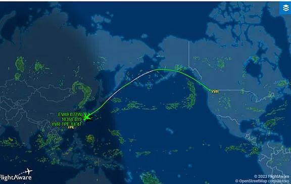 波音777突发状况，加拿大回国航班延误22小时！ 297人睡机场，华人行李被破坏（组图） - 3