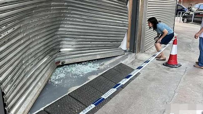 比亚迪在香港的多家门店同时遭破坏、被泼红漆（组图） - 3