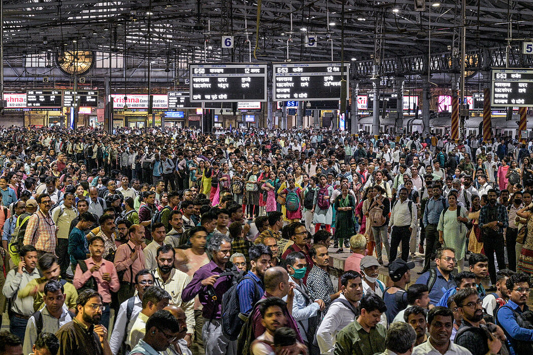 不平等的代价：印度火车事故遇难者多为低收入者（组图） - 4